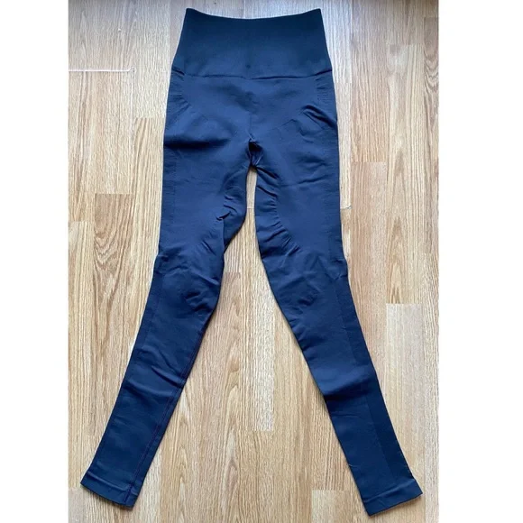 Lululemon Zone In tight - Picture 5 of 11